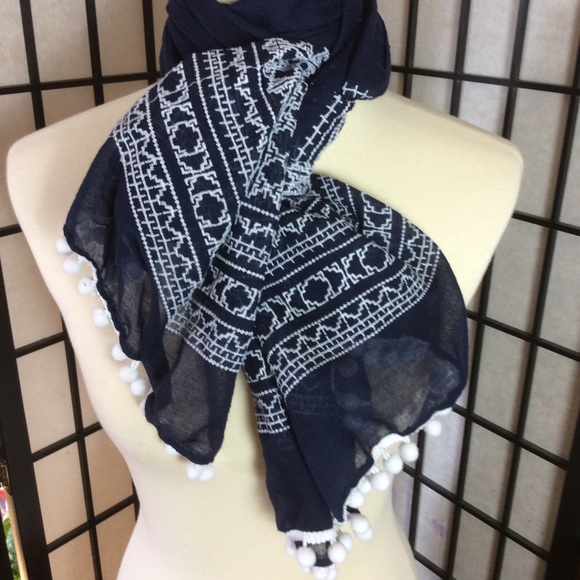 Dark Navy & White embroidered Oblong Scarf! - Picture 2 of 5
